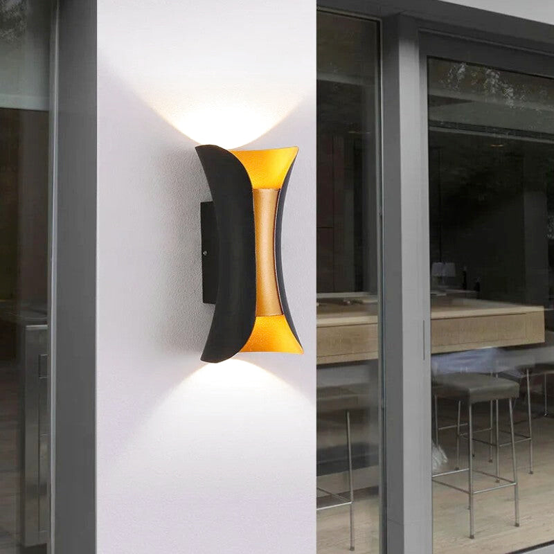Applique Murale Extérieure LED – Éclat Sculptural Double Faisceau