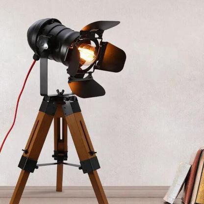 Lampe Trépied Studio – Ambiance Cinéma à Domicile